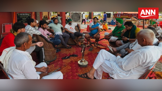 हरिद्वार के चिंतन शिविर में विचार विमर्श करते भाकियू कार्यकर्ता