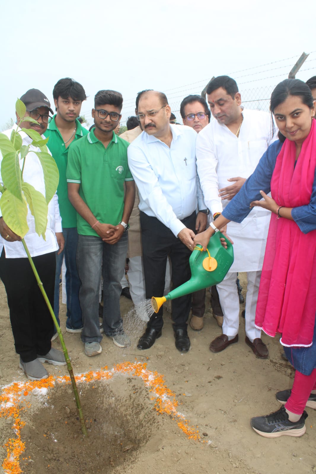 विश्व पर्यावरण दिवस पर कान्हा उपवन में चला ‘एक पेड़ मां के नाम’ अभियान