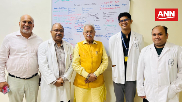 पीजीआई लखनऊ में स्वर्ण प्राशन शोध प्रतिनिधिमंडल के साथ राज्यसभा सांसद डॉ लक्ष्मीकांत वाजपेई