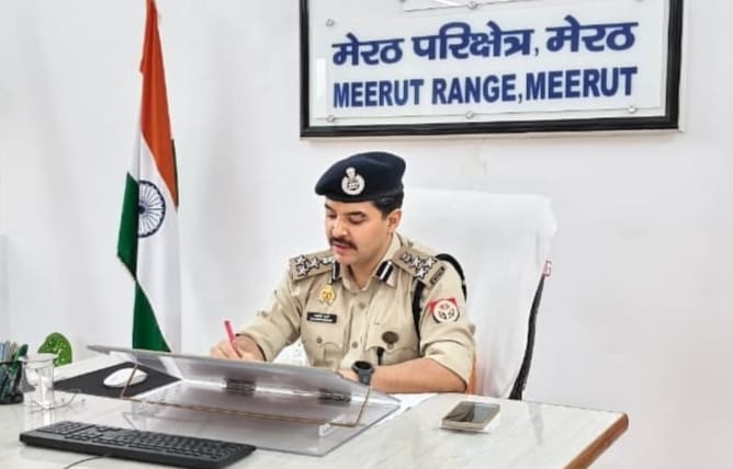 पुलिस उप महानिरीक्षक मेरठ परिक्षेत्र कला निधि नैथानी