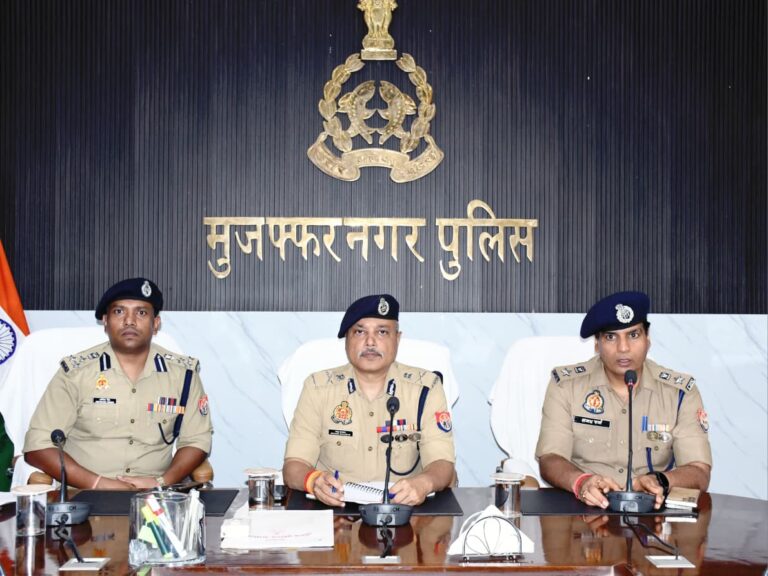 कावड़ यात्रा को लेकर मुजफ्फरनगर में बैठक करते हैं एडीजी भानु भास्कर