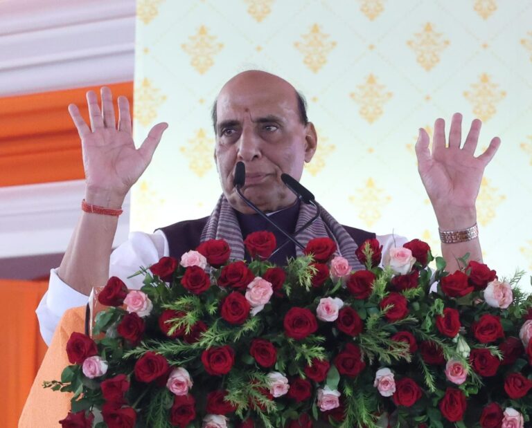 रक्षा मंत्री राजनाथ सिंह