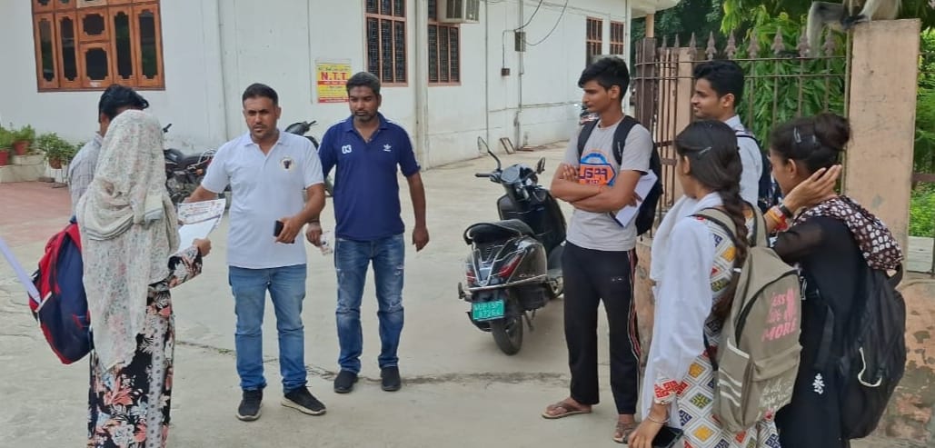 "छात्रों की गूंज" अभियान जारी