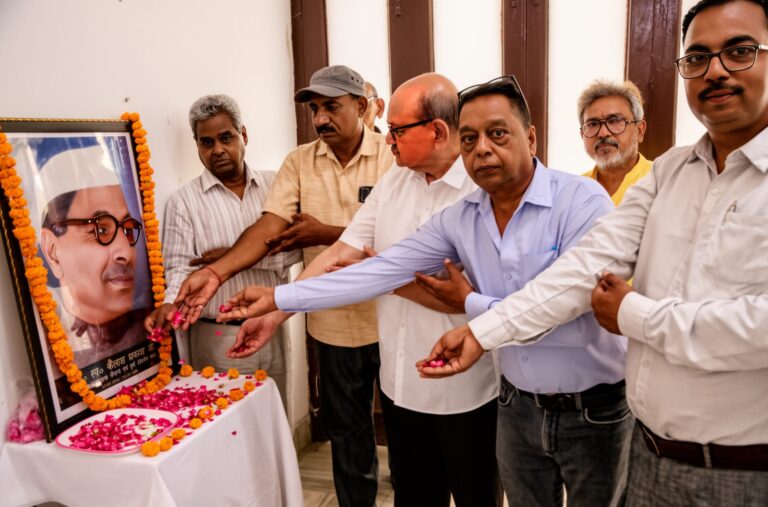 कैलाश प्रकाश की जयंती पर उन्हें भावपूर्ण श्रद्धांजलि अर्पित की गई
