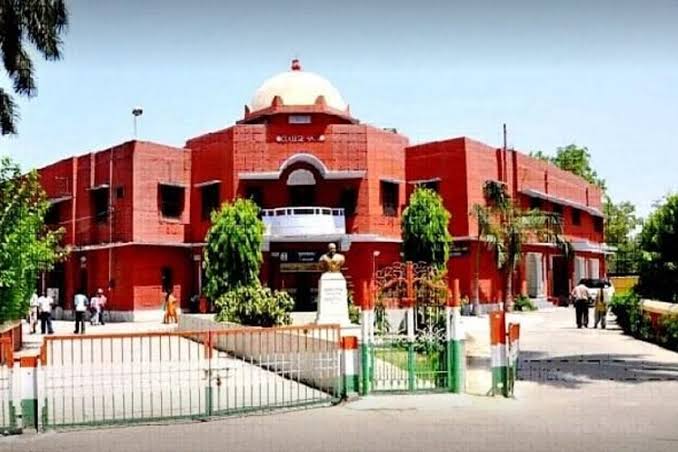 मेरठ कॉलेज
