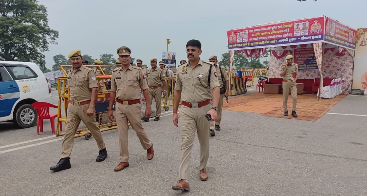 नानू सालवा मार्ग का निरीक्षण करते एसपी ग्रामीण
