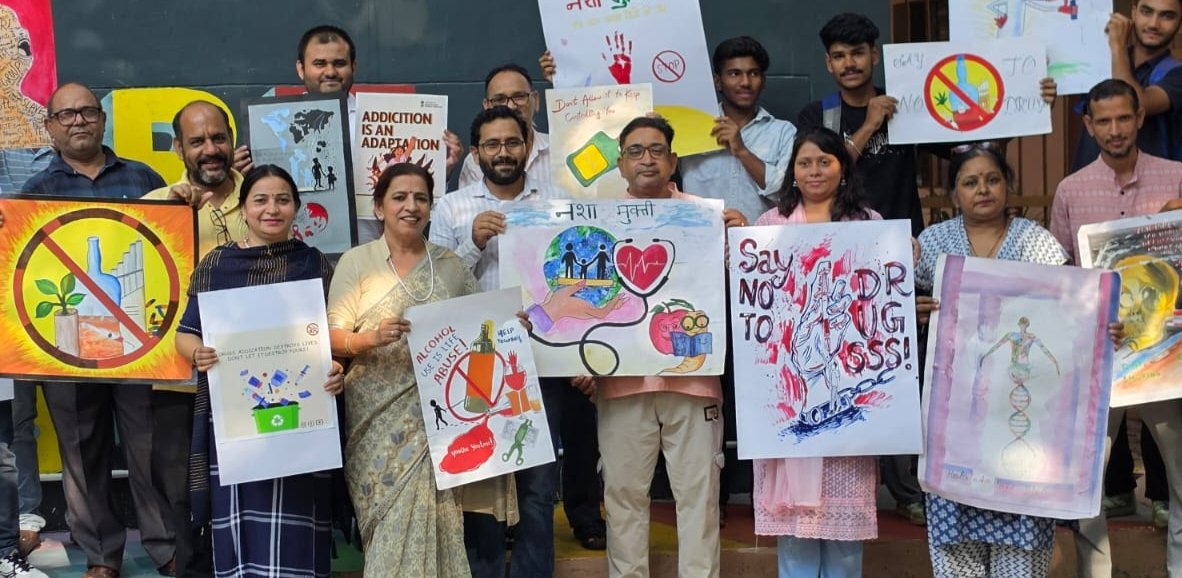विश्वविद्यालय कैंपस में नशा मुक्ति को लेकर रैली निकाली