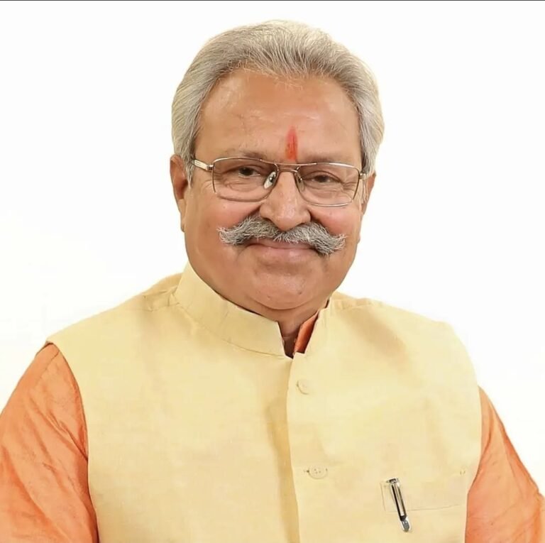 राज्यसभा सांसद डॉ लक्ष्मीकांत वाजपेई