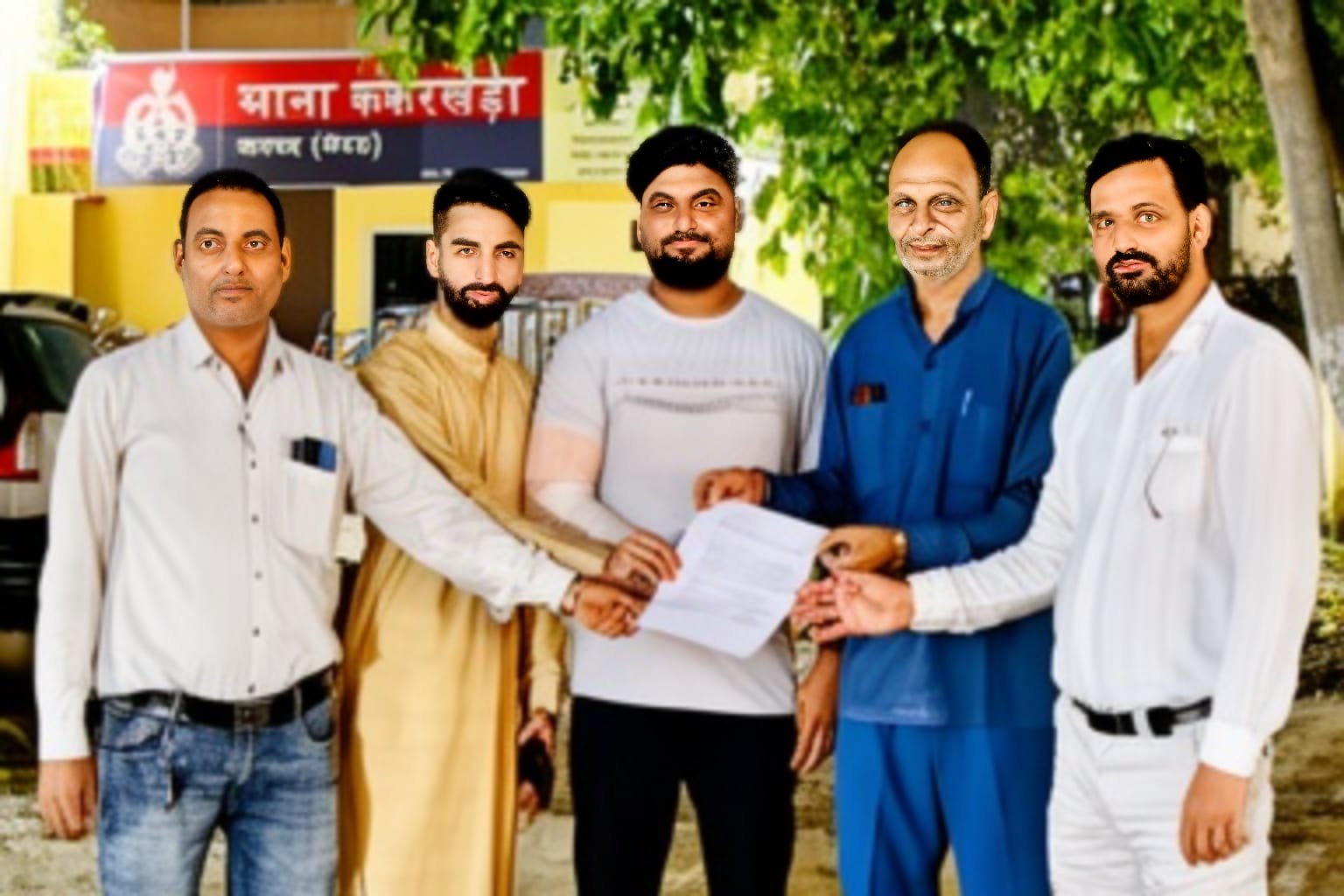 कथित स्किट को लेकर कंकरखेड़ा थाने में शिकायत लेकर पहुंचे परशुराम स्वाभिमान सेना के पदाधिकारी