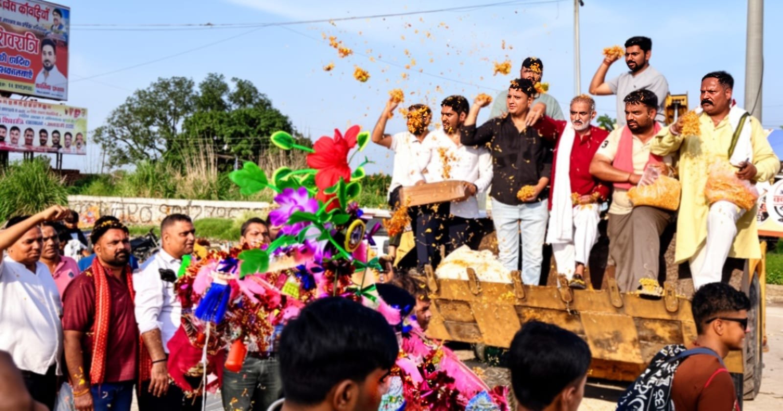 सिवाया टोल से कांवड़ियों पर पुष्प वर्षा करते भाजपा नेता मनिंदर विहान