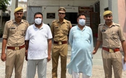 पुलिस गिरफ्त में दहेज हत्या की आरोपी पिता पुत्र