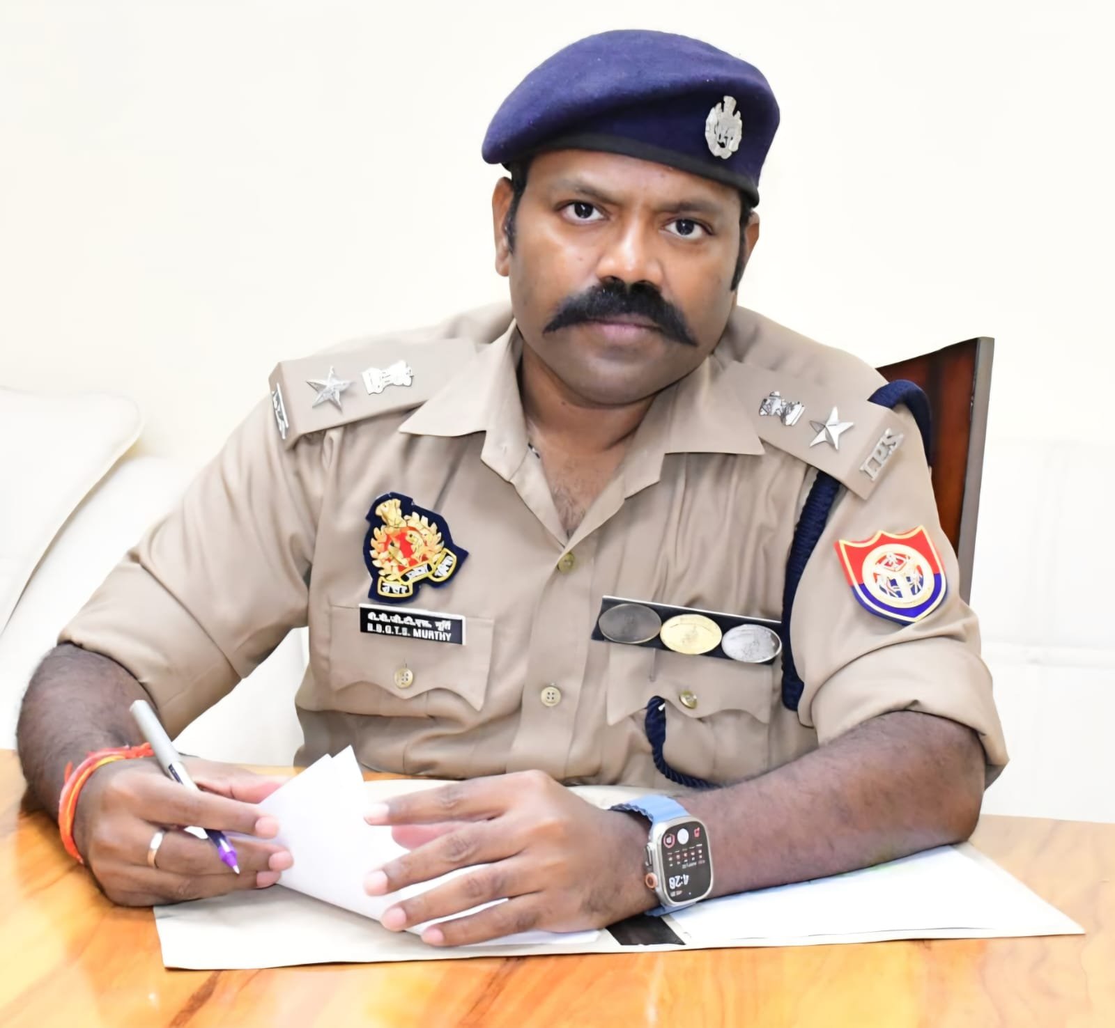 मेरठ के नवागत वरिष्ठ पुलिस अधीक्षक श्री बीबीजीटीएस मूर्ति