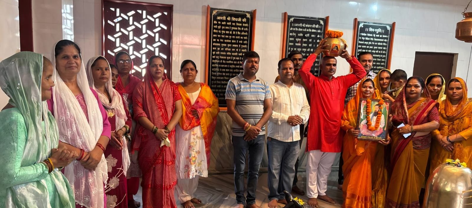 रविदास जयंती के उपलक्ष्य में निकाली गई कलश यात्रा में शामिल श्रद्धालु