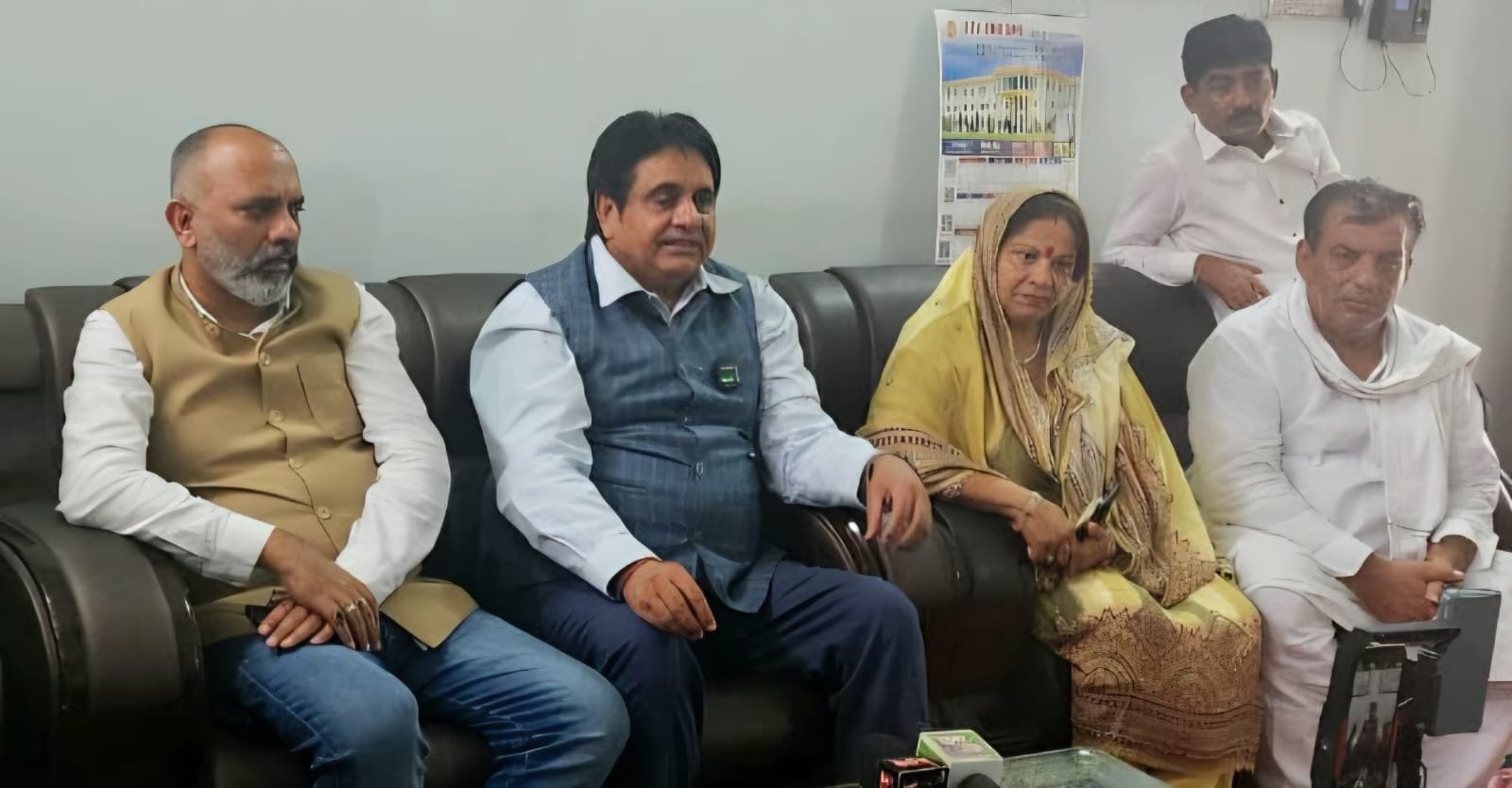 स्वाभिमान रैली को लेकर प्रेस वार्ता करते मलूक नागर