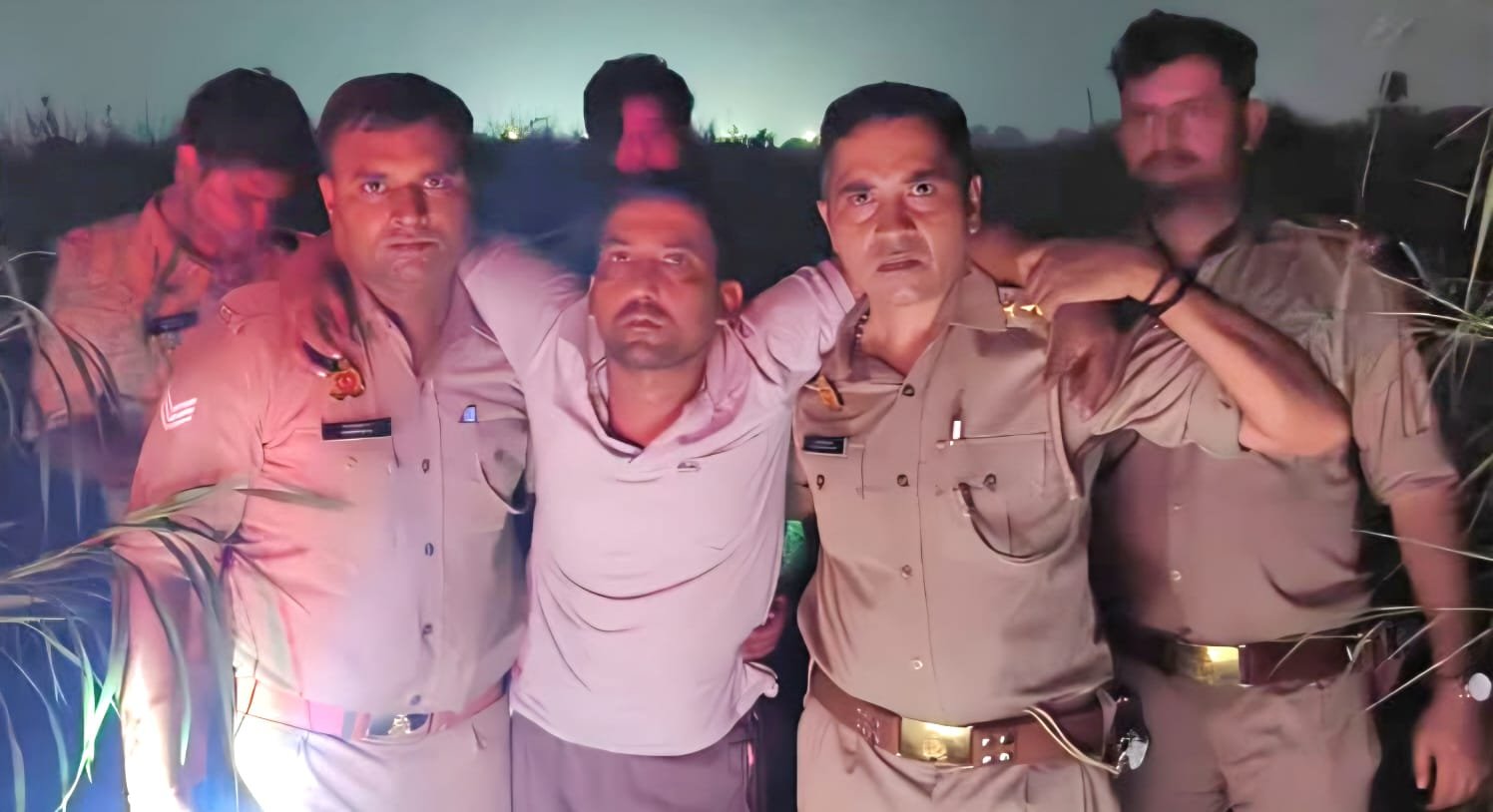 पुलिस गिरफ्त में गोकशी के आरोपी