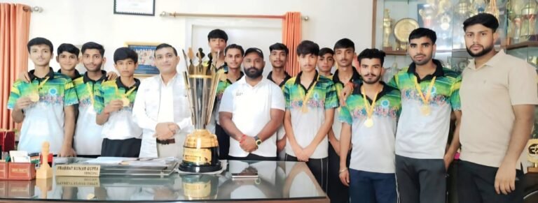 अंडर 19 बालक खो खो की विजय टीम