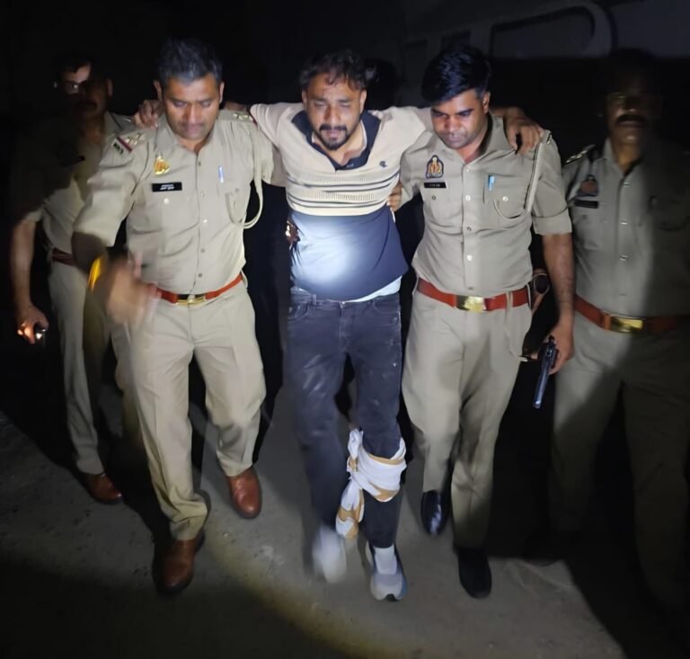 मुठभेड़ के बाद पुलिस गिरफ्त में अवैध असलाहों का सौदागर