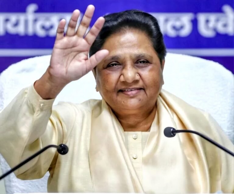 मायावती (पूर्व मुख्यमंत्री उत्तर प्रदेश)