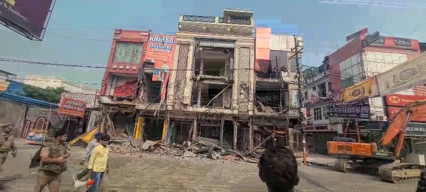 ध्वस्तीकरण की कार्रवाई (फाइल फोटो)