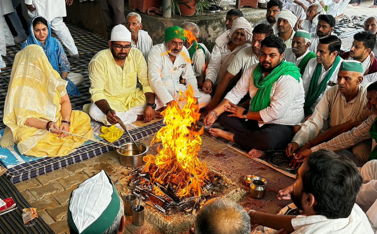 किसान मसीहा, बाबा महेंद्र सिंह डकैत की 91जयंती पर आयोजित हवन में शामिल किसान नेता एवं पदाधिकारी