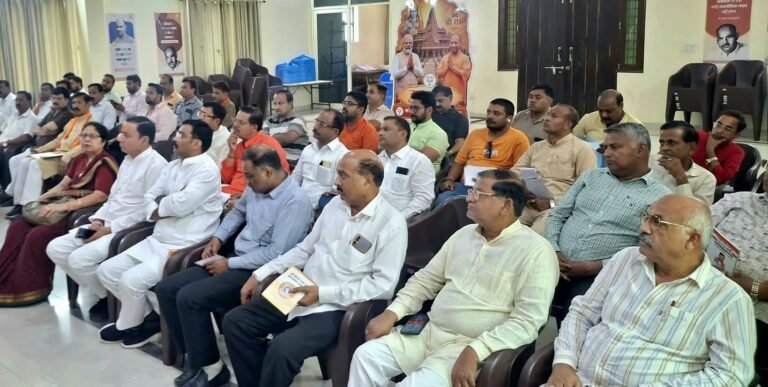बास्केटबॉल प्रतियोगिता में कांस्य पदक जीतने वाली टीम