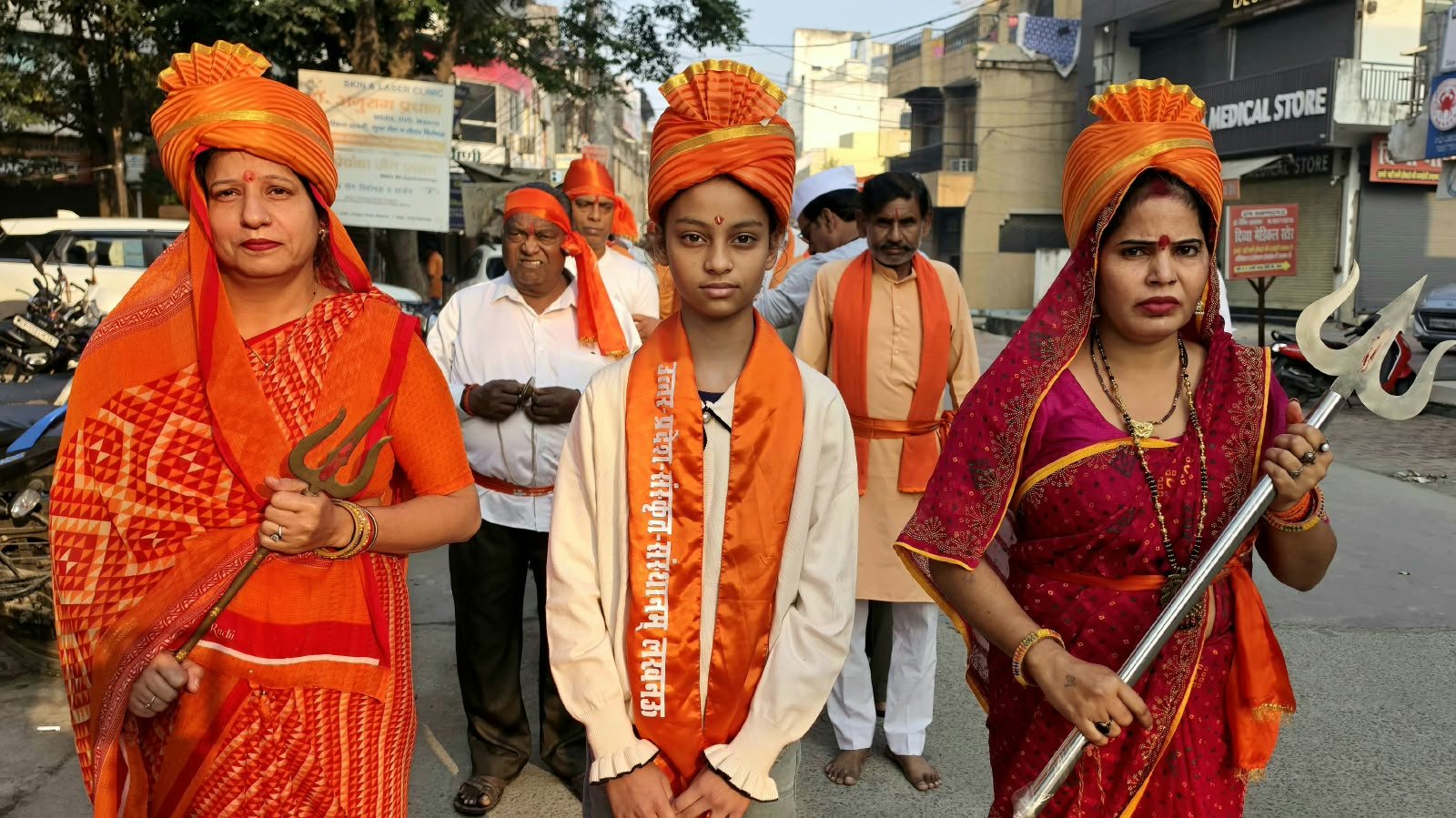 सिद्धपीठ हनुमान मंदिर पहुंची शिवसेना की श्री दुर्गा माता दौड़