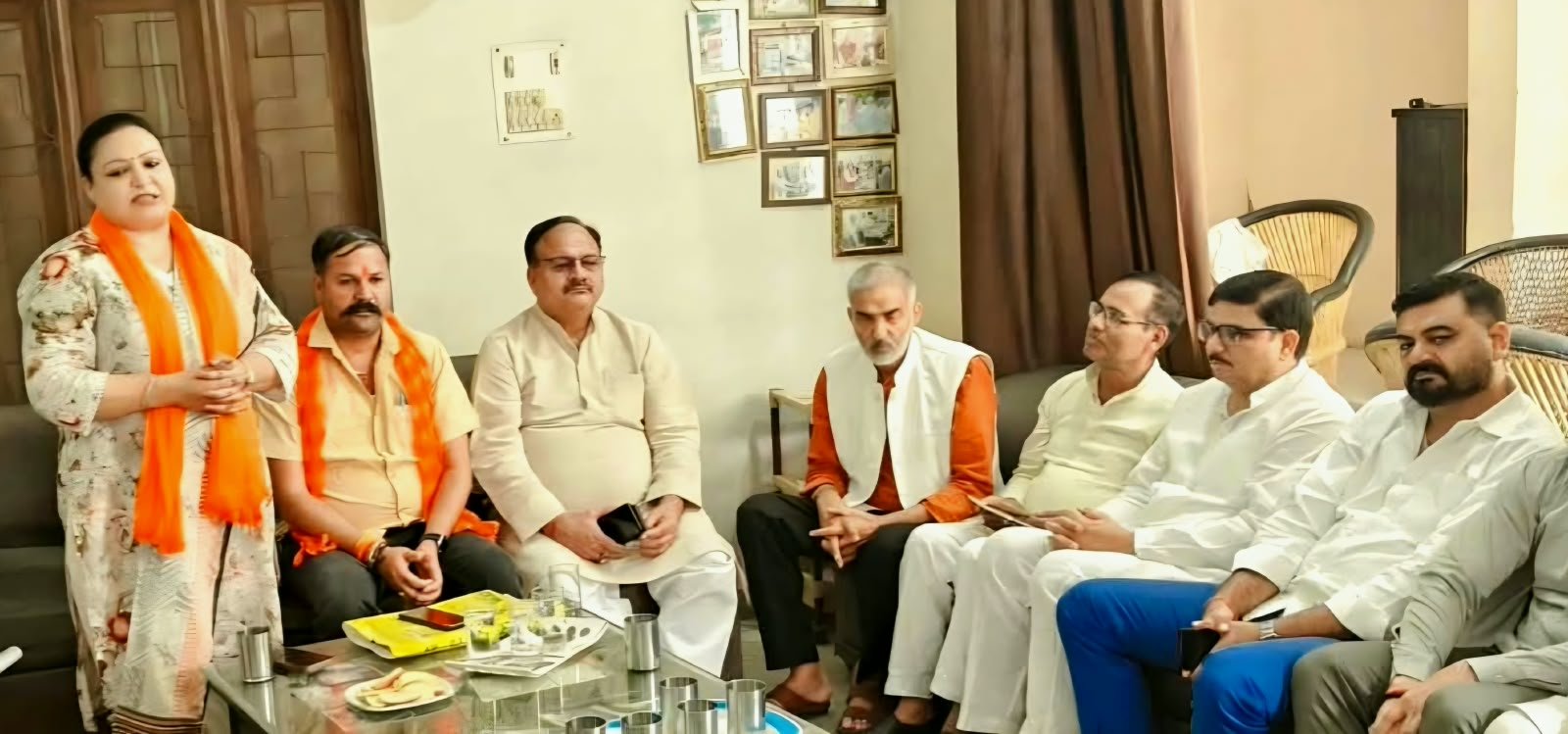शिक्षक एवं स्नातक एमएलसी चुनाव की तैयारियों को लेकर बैठक करती क्षेत्रीय मंत्री हरजिंदर कौर