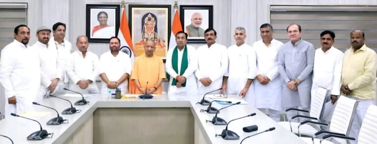 गन्ना मूल्य वृद्धि को लेकर मुख्यमंत्री से वार्ता करने पहुंचे रालोद नेताओं का प्रतिनिधिमंडल